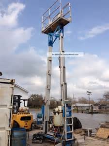 2 Man Scissor Lift - 30' Working Height-0