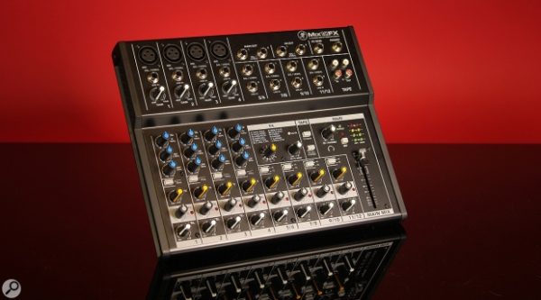 mix 12 FX analog mixer