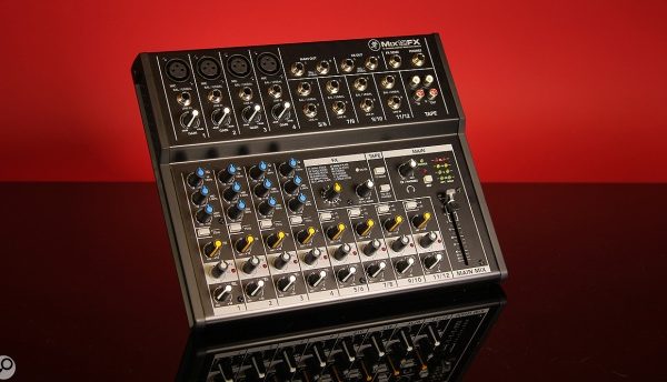 mix 12 FX analog mixer